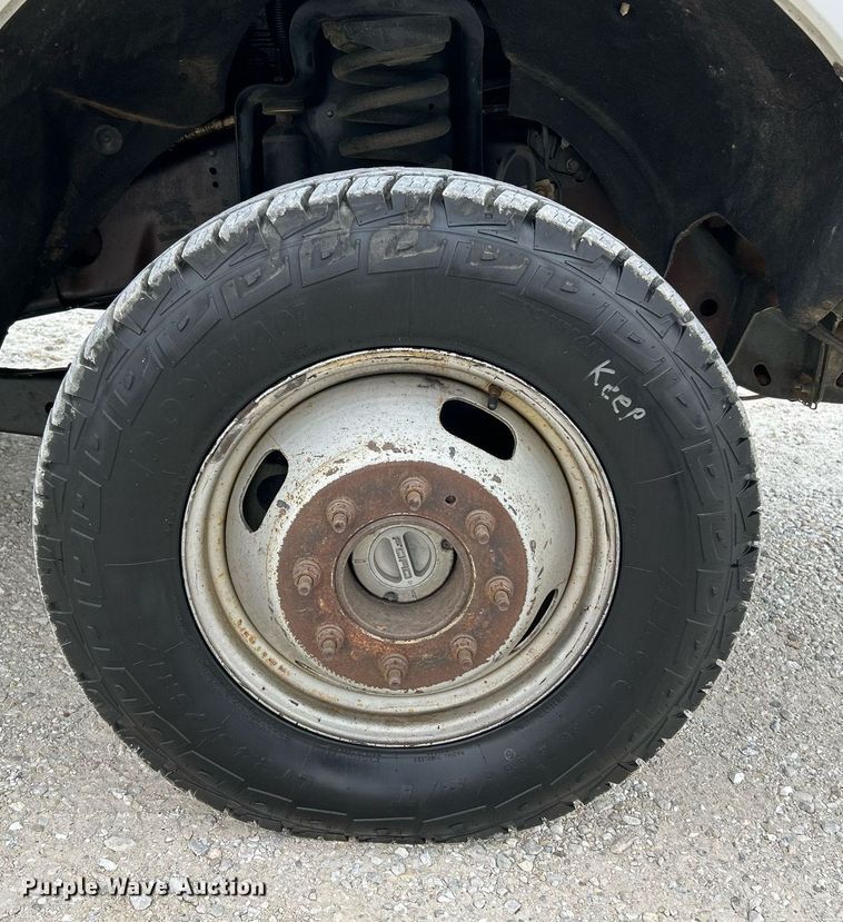 image for item NR9451 2012 Ford  F350 Super Duty  Crew Cab utility bed pickup truck