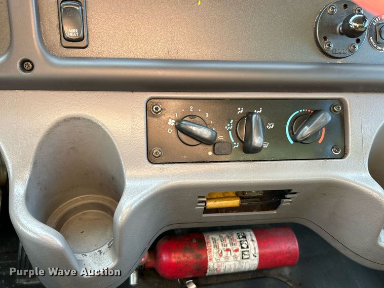 image for item NR9456 2016 Freightliner M2  box truck