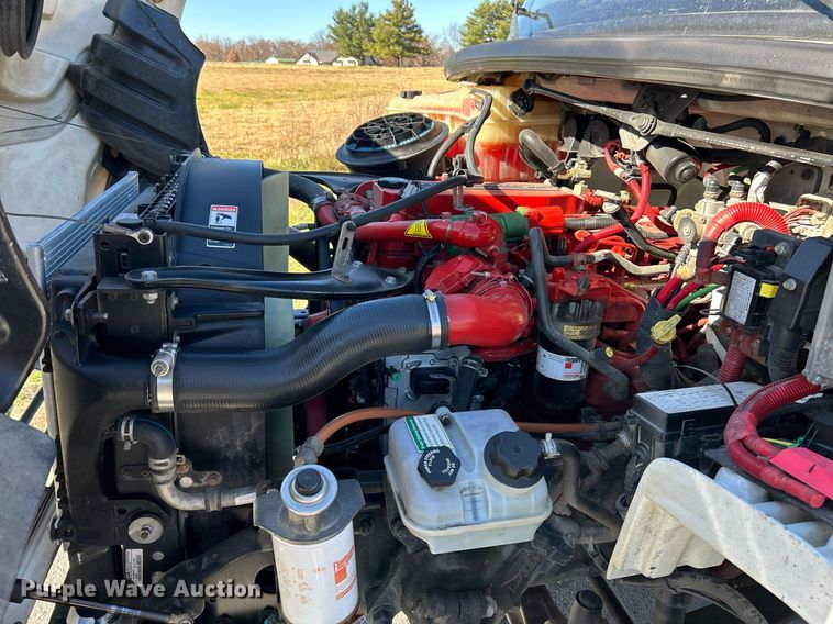 image for item NR9456 2016 Freightliner M2  box truck