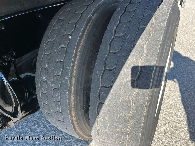 image for item NR9456 2016 Freightliner M2  box truck