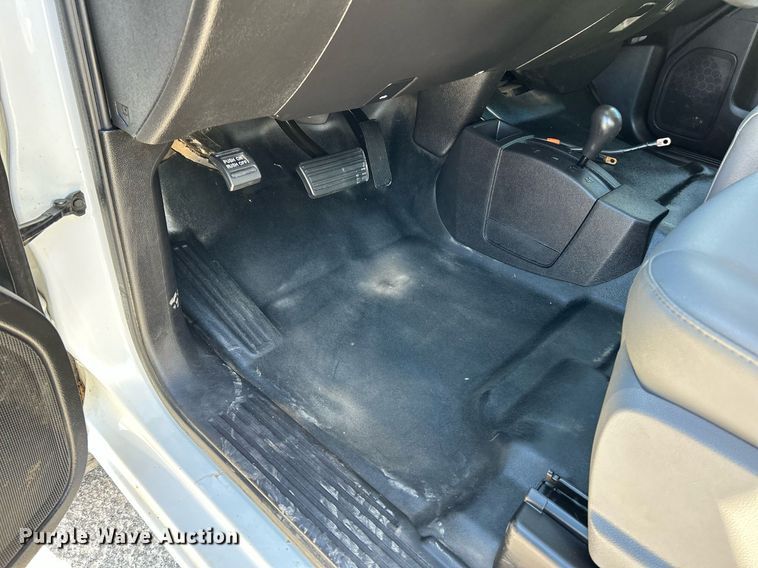 image for item NR9457 2019 Chevrolet Silverado 2500HD  Crew Cab pickup truck