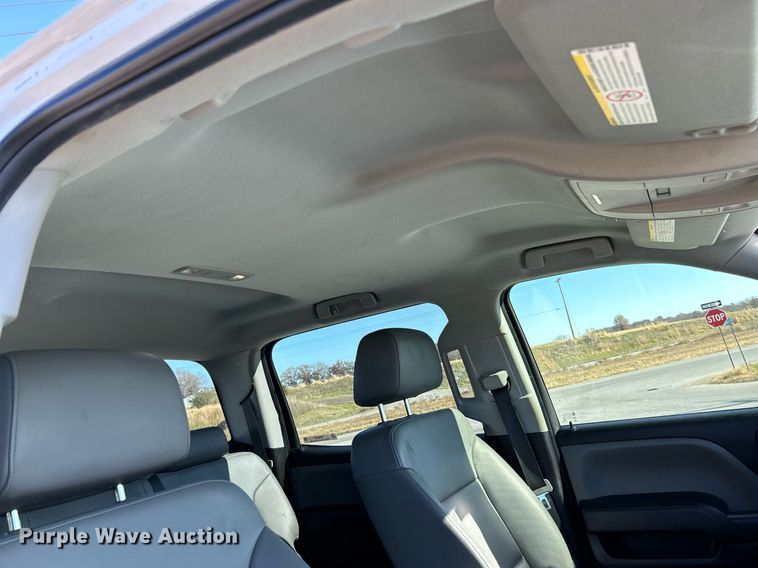 image for item NR9457 2019 Chevrolet Silverado 2500HD  Crew Cab pickup truck