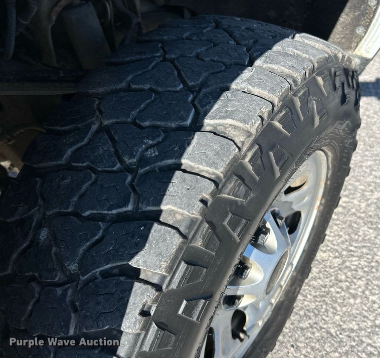 image for item NR9457 2019 Chevrolet Silverado 2500HD  Crew Cab pickup truck