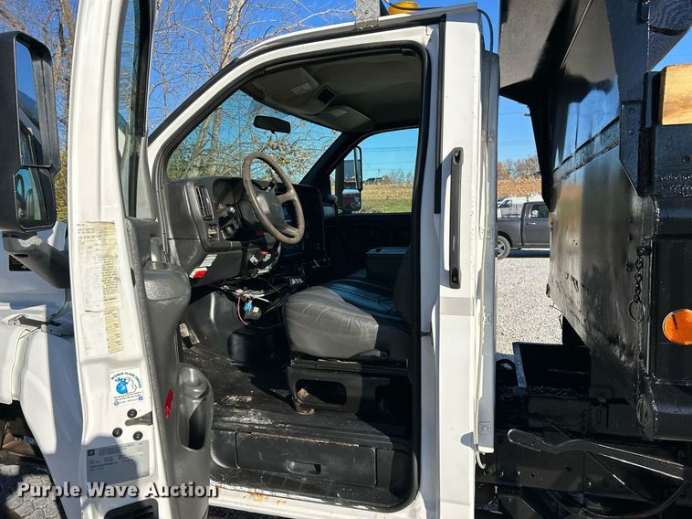 image for item NR9458 2007 GMC C4500  dump truck