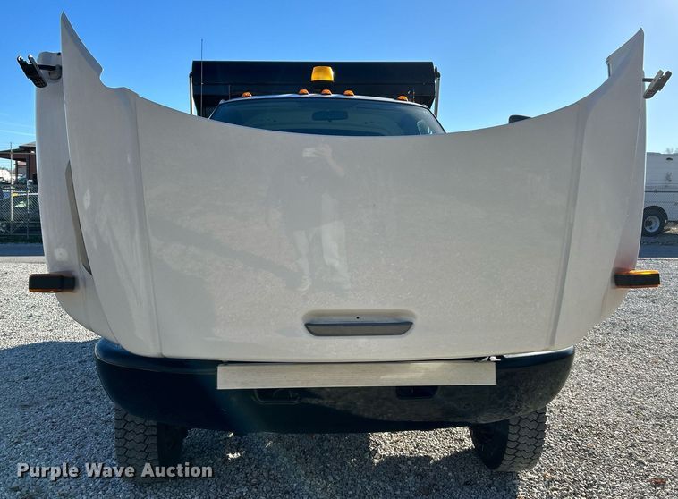 image for item NR9458 2007 GMC C4500  dump truck