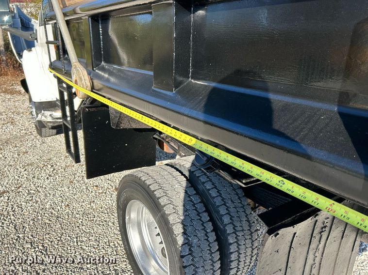 image for item NR9458 2007 GMC C4500  dump truck