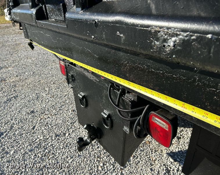 image for item NR9458 2007 GMC C4500  dump truck