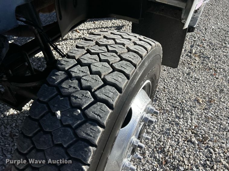 image for item NR9458 2007 GMC C4500  dump truck