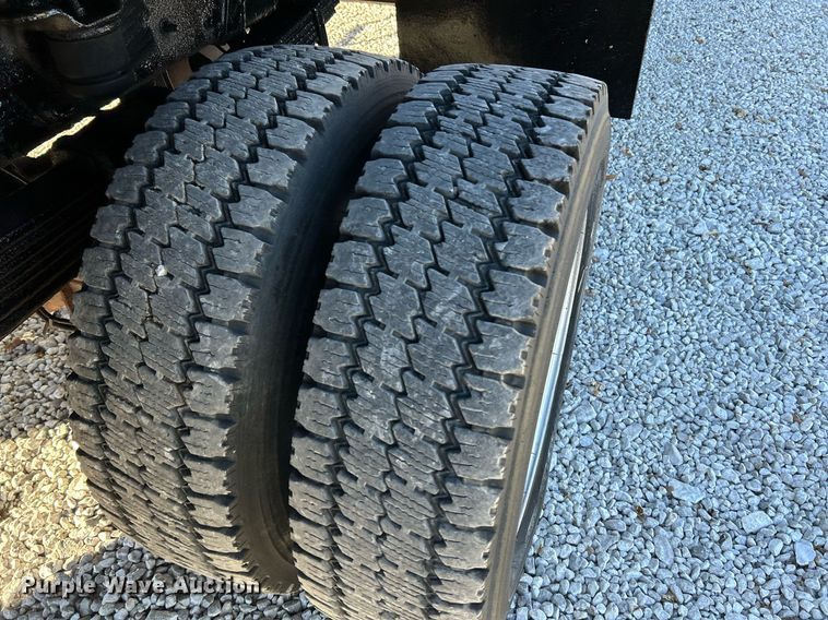 image for item NR9458 2007 GMC C4500  dump truck