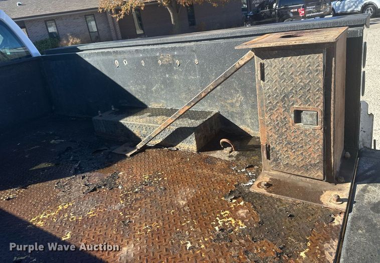 image for item NS9011 2015 Ford F350 Super Duty  utility bed pickup truck