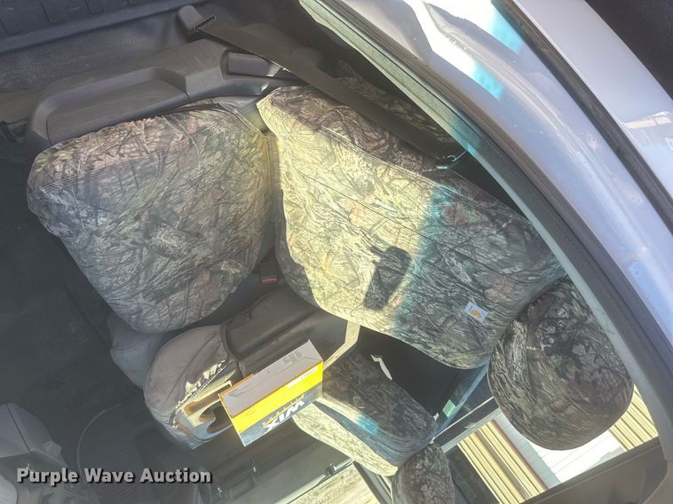 image for item NS9011 2015 Ford F350 Super Duty  utility bed pickup truck