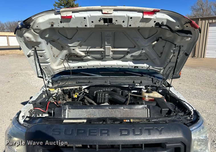 image for item NS9011 2015 Ford F350 Super Duty  utility bed pickup truck