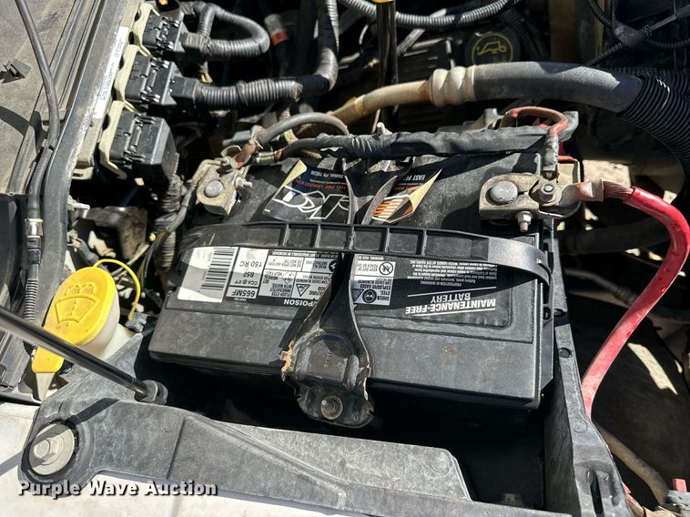 image for item NS9011 2015 Ford F350 Super Duty  utility bed pickup truck