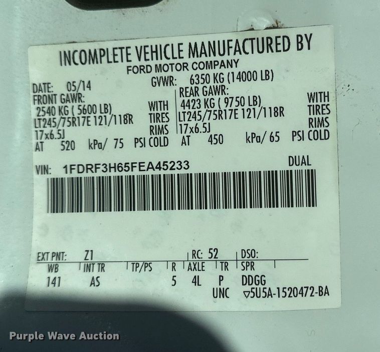 image for item NS9011 2015 Ford F350 Super Duty  utility bed pickup truck