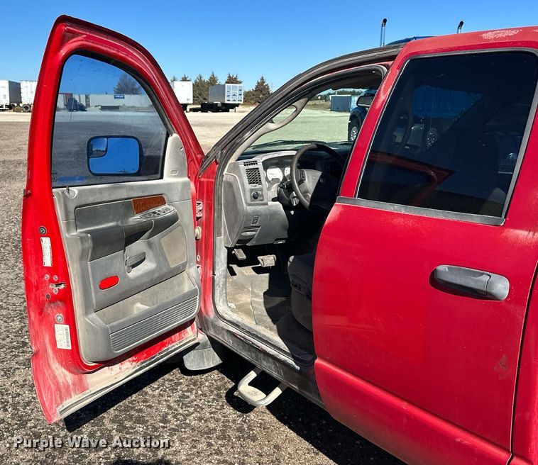 image for item NS9029 2006 Dodge Ram 2500 SLT  Quad Cab pickup truck