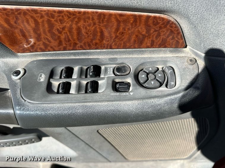 image for item NS9029 2006 Dodge Ram 2500 SLT  Quad Cab pickup truck