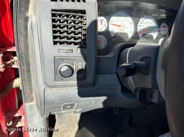 image for item NS9029 2006 Dodge Ram 2500 SLT  Quad Cab pickup truck