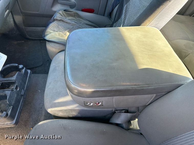 image for item NS9029 2006 Dodge Ram 2500 SLT  Quad Cab pickup truck