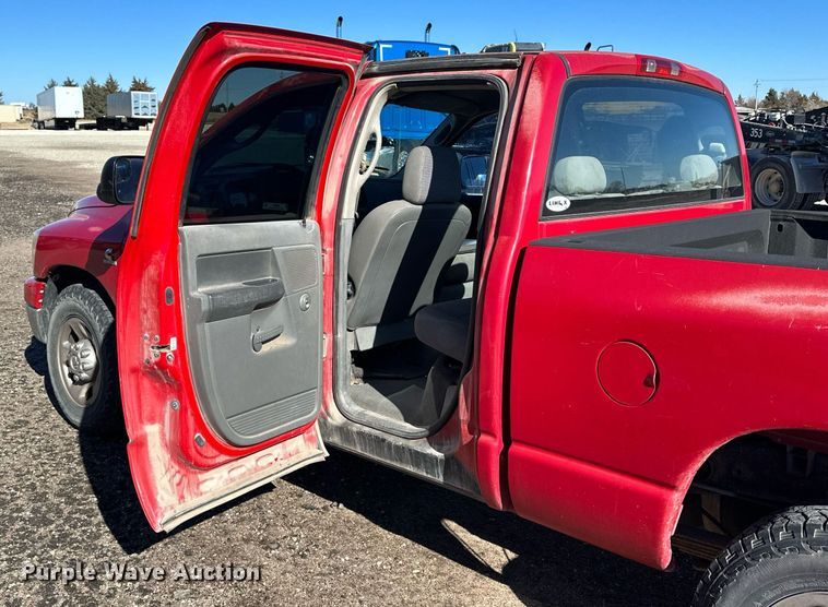 image for item NS9029 2006 Dodge Ram 2500 SLT  Quad Cab pickup truck