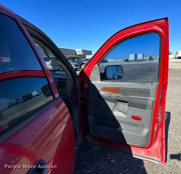 image for item NS9029 2006 Dodge Ram 2500 SLT  Quad Cab pickup truck
