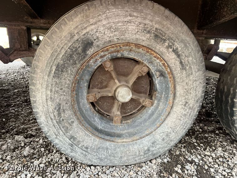 image for item OA9055 2000 Manufactured Structures Corporation 2468-CR-2000  mobile office trailer