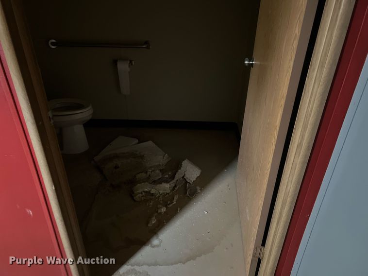 image for item OA9055 2000 Manufactured Structures Corporation 2468-CR-2000  mobile office trailer