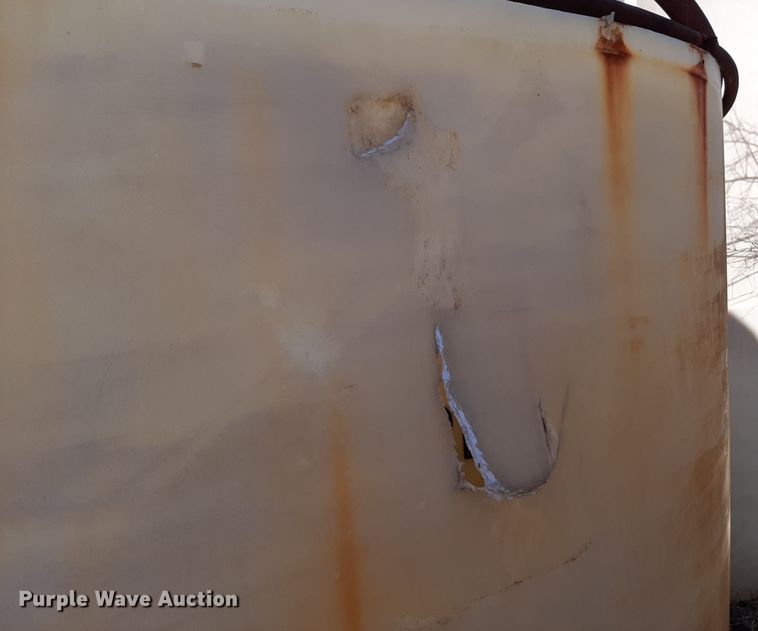 image for item OA9178 (7) poly tanks