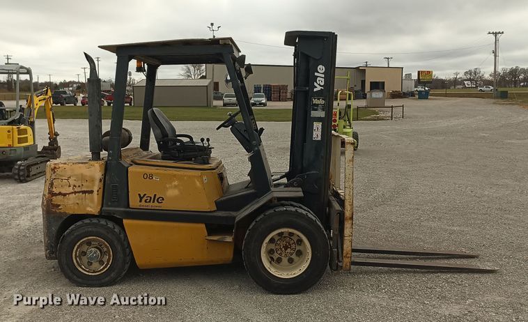 image for item OA9187 Yale  forklift