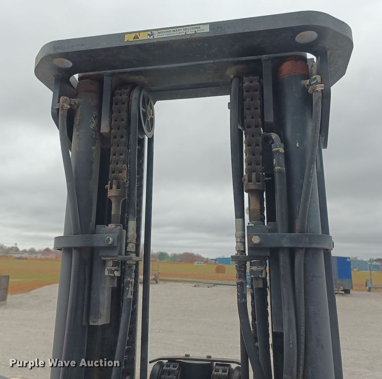 image for item OA9187 Yale  forklift