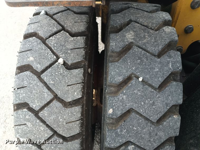 image for item OA9187 Yale  forklift