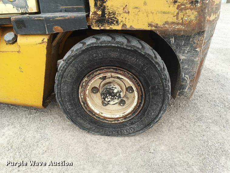 image for item OA9187 Yale  forklift