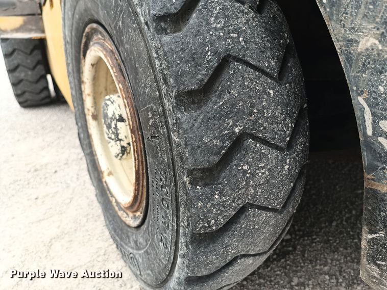 image for item OA9187 Yale  forklift