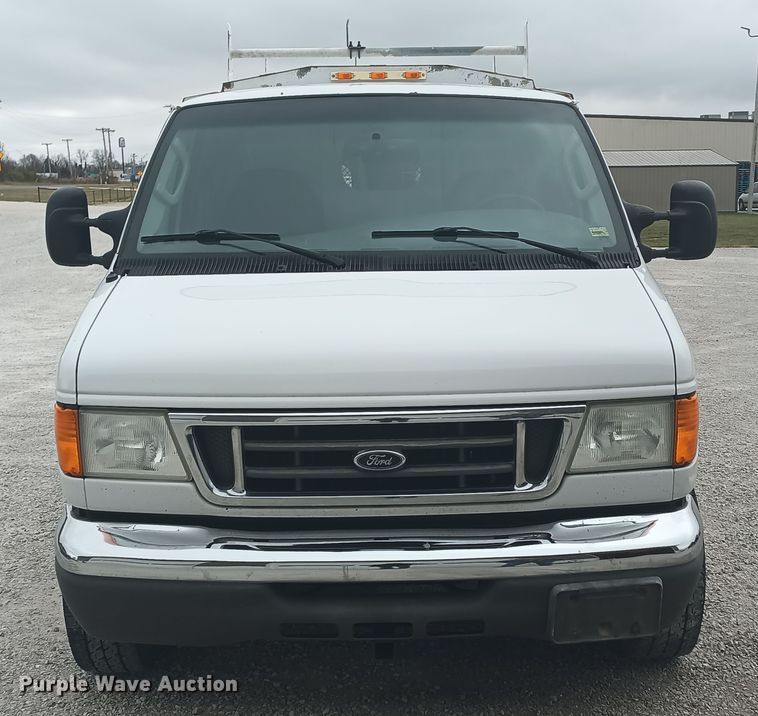 image for item OA9188 2006 Ford E350 Super Duty  utility van