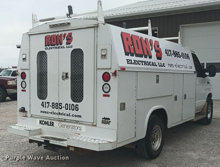 image for item OA9188 2006 Ford E350 Super Duty  utility van