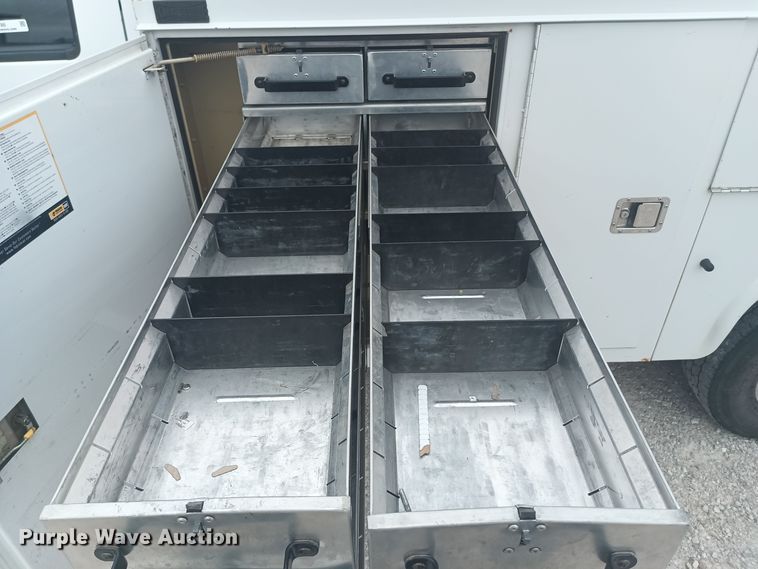 image for item OA9188 2006 Ford E350 Super Duty  utility van