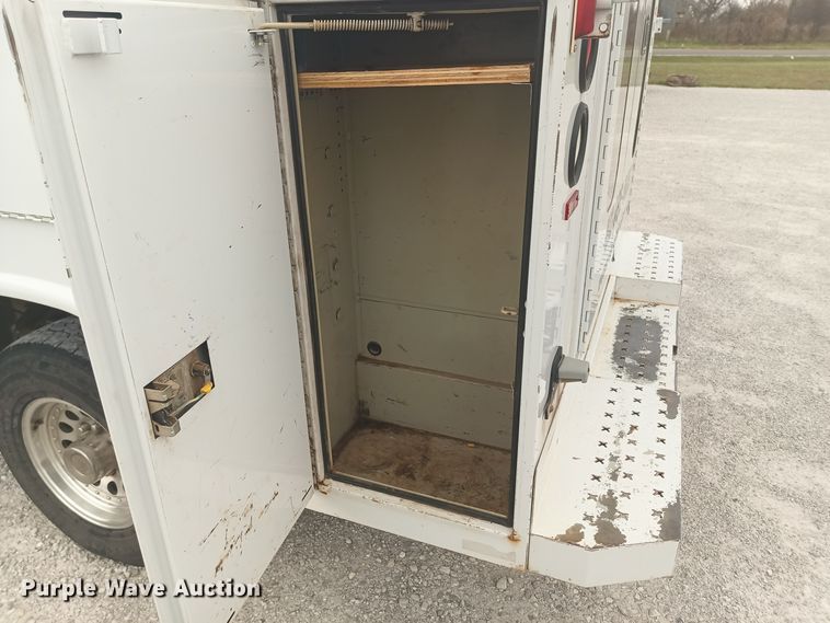 image for item OA9188 2006 Ford E350 Super Duty  utility van