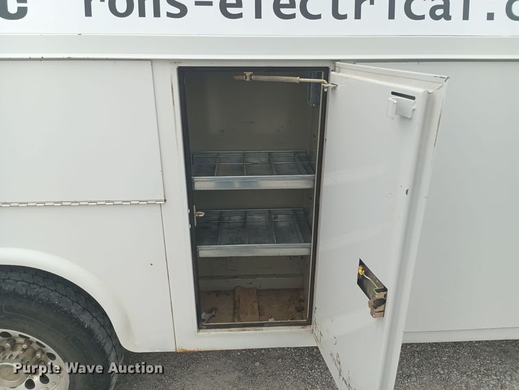 image for item OA9188 2006 Ford E350 Super Duty  utility van