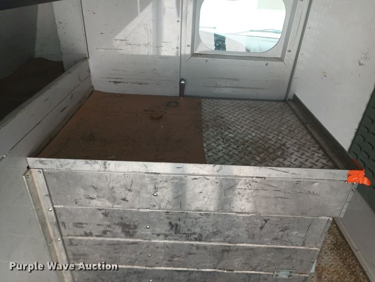 image for item OA9188 2006 Ford E350 Super Duty  utility van