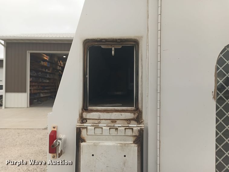 image for item OA9188 2006 Ford E350 Super Duty  utility van