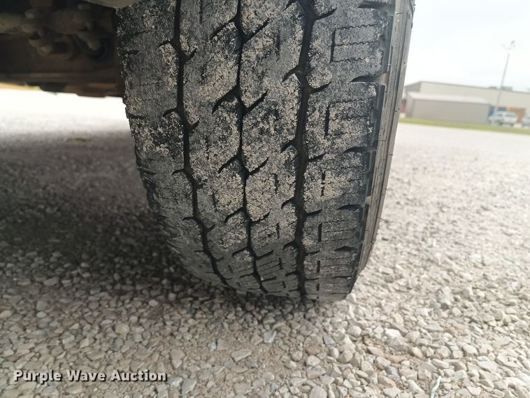 image for item OA9188 2006 Ford E350 Super Duty  utility van