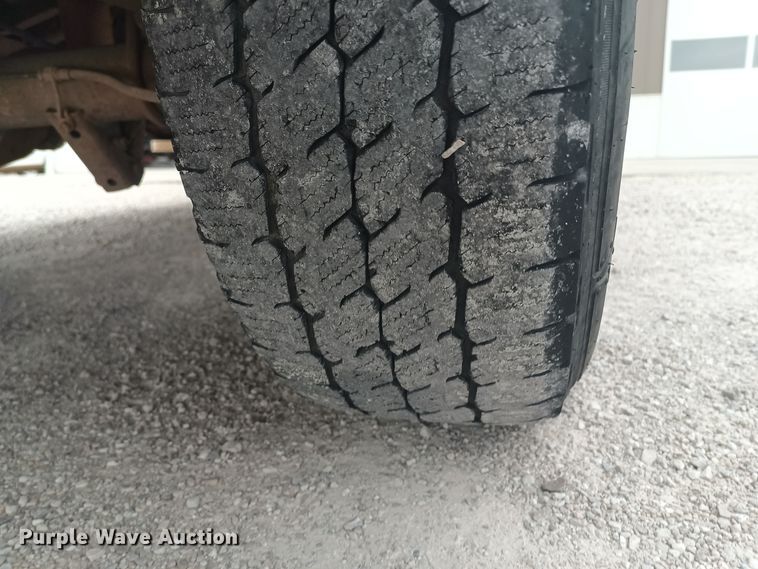 image for item OA9188 2006 Ford E350 Super Duty  utility van