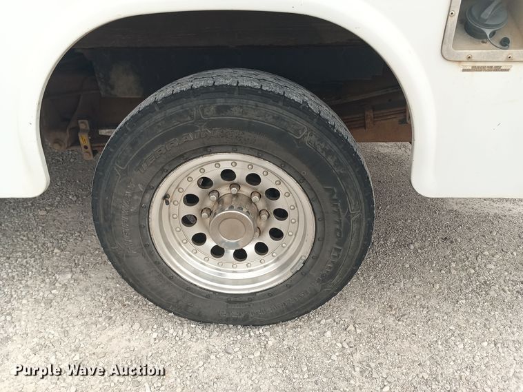 image for item OA9188 2006 Ford E350 Super Duty  utility van