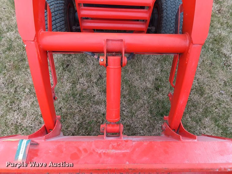 image for item OA9191 Kubota BX2350  MFWD tractor