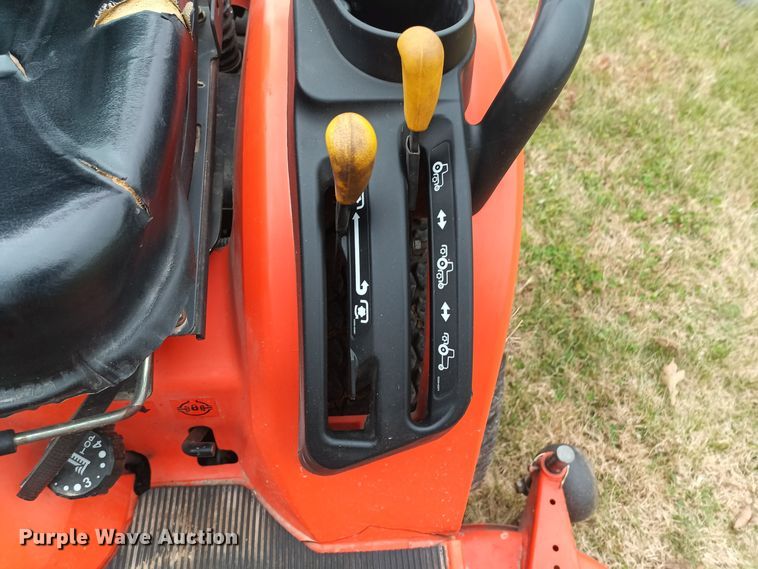 image for item OA9191 Kubota BX2350  MFWD tractor