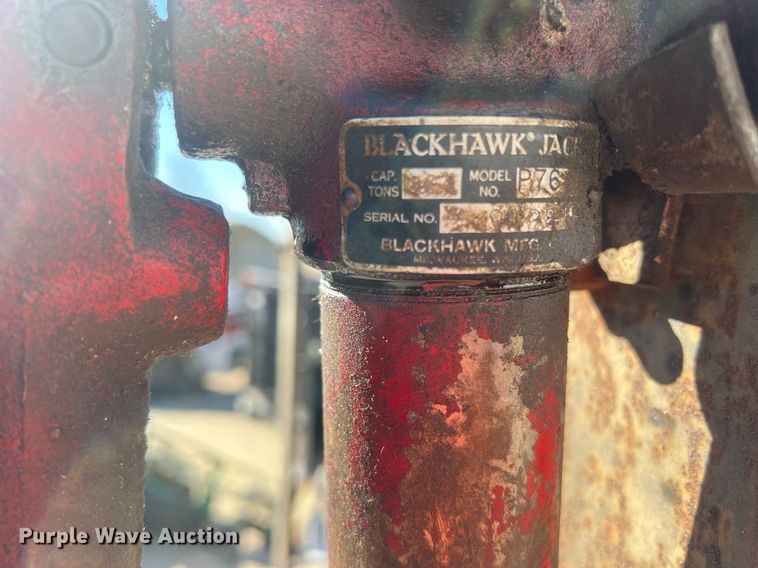 image for item OA9204 Hydraulic press