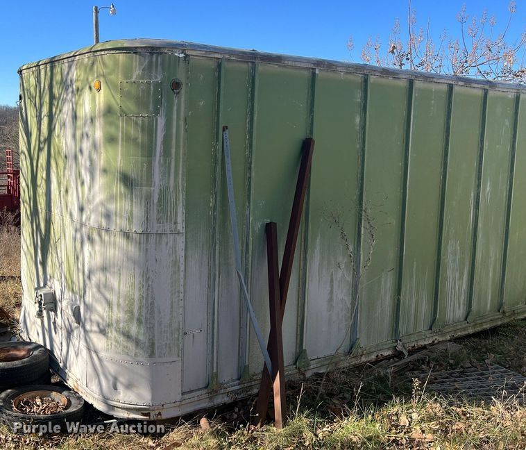 image for item OA9208 (2) dry van trailer bodies