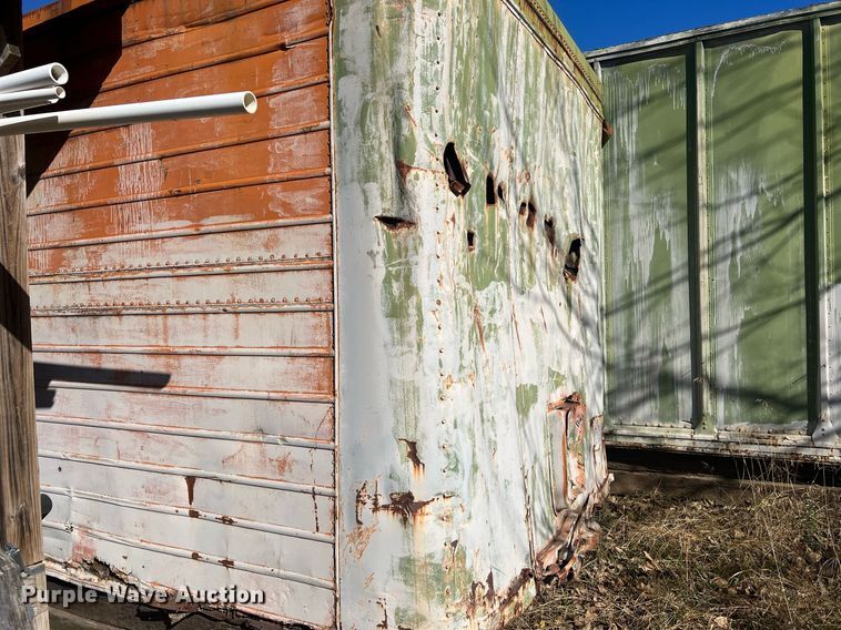 image for item OA9208 (2) dry van trailer bodies