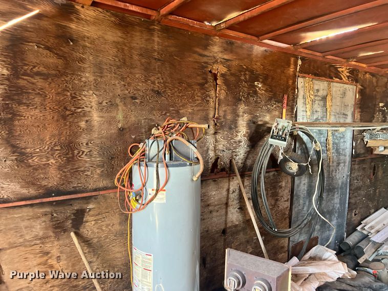 image for item OA9208 (2) dry van trailer bodies