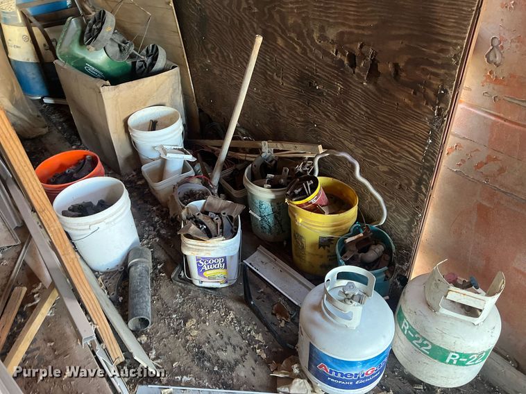 image for item OA9208 (2) dry van trailer bodies