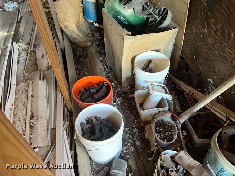 image for item OA9208 (2) dry van trailer bodies